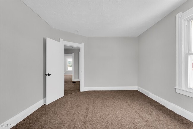 Building Photo - 3877 W 31st St