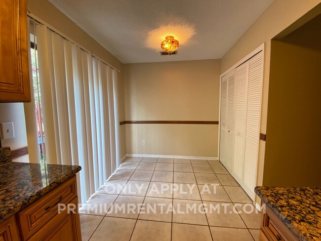 Building Photo - 1605 Shady Ridge Ct