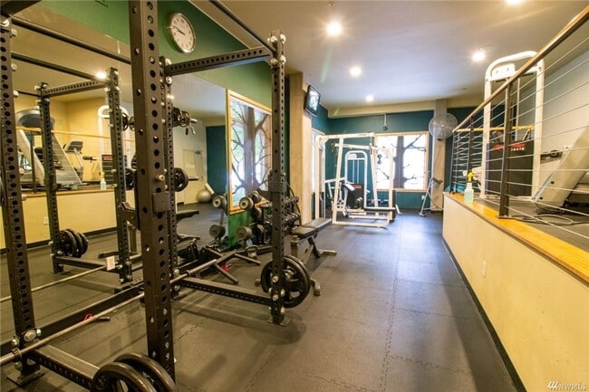 Building Photo - 1bd/1ba Seattle Condo