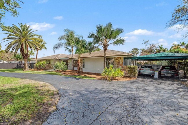 Building Photo - 13621 SW 103rd Ave