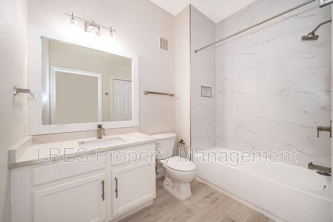 Building Photo - 1594 Common Way Rd