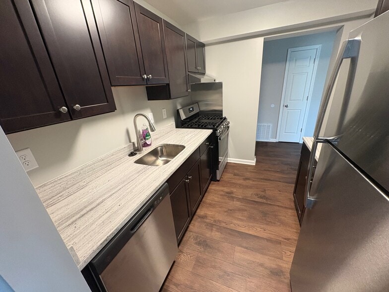 Building Photo - 7258 Donnell Pl