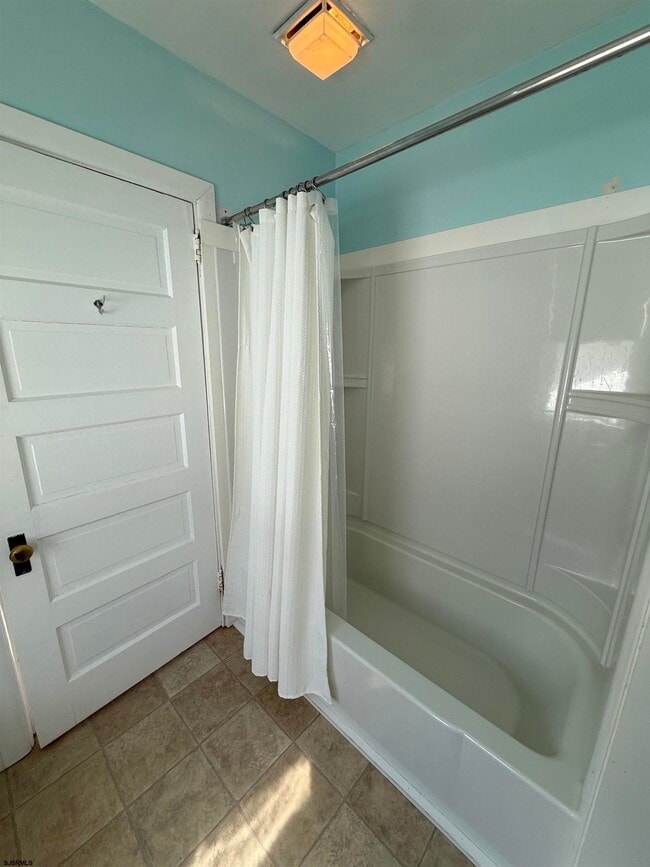 Building Photo - 3 N Wissahickon Ave