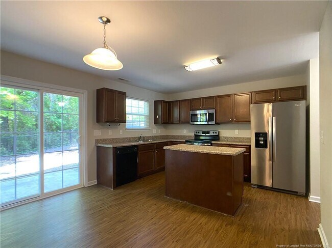 Building Photo - 364 Crane Way