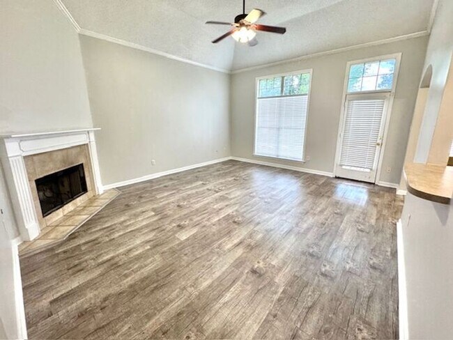 Building Photo - Cordova- Great Location- 3 bedroom/2bath h...