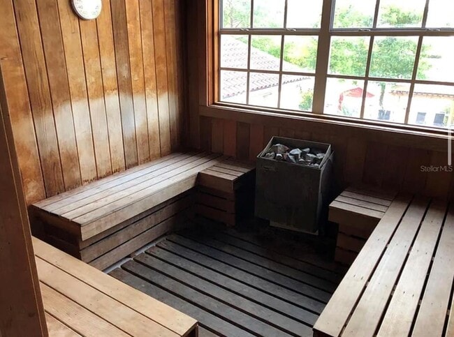 Building Photo - 2400 Feather Sound Dr