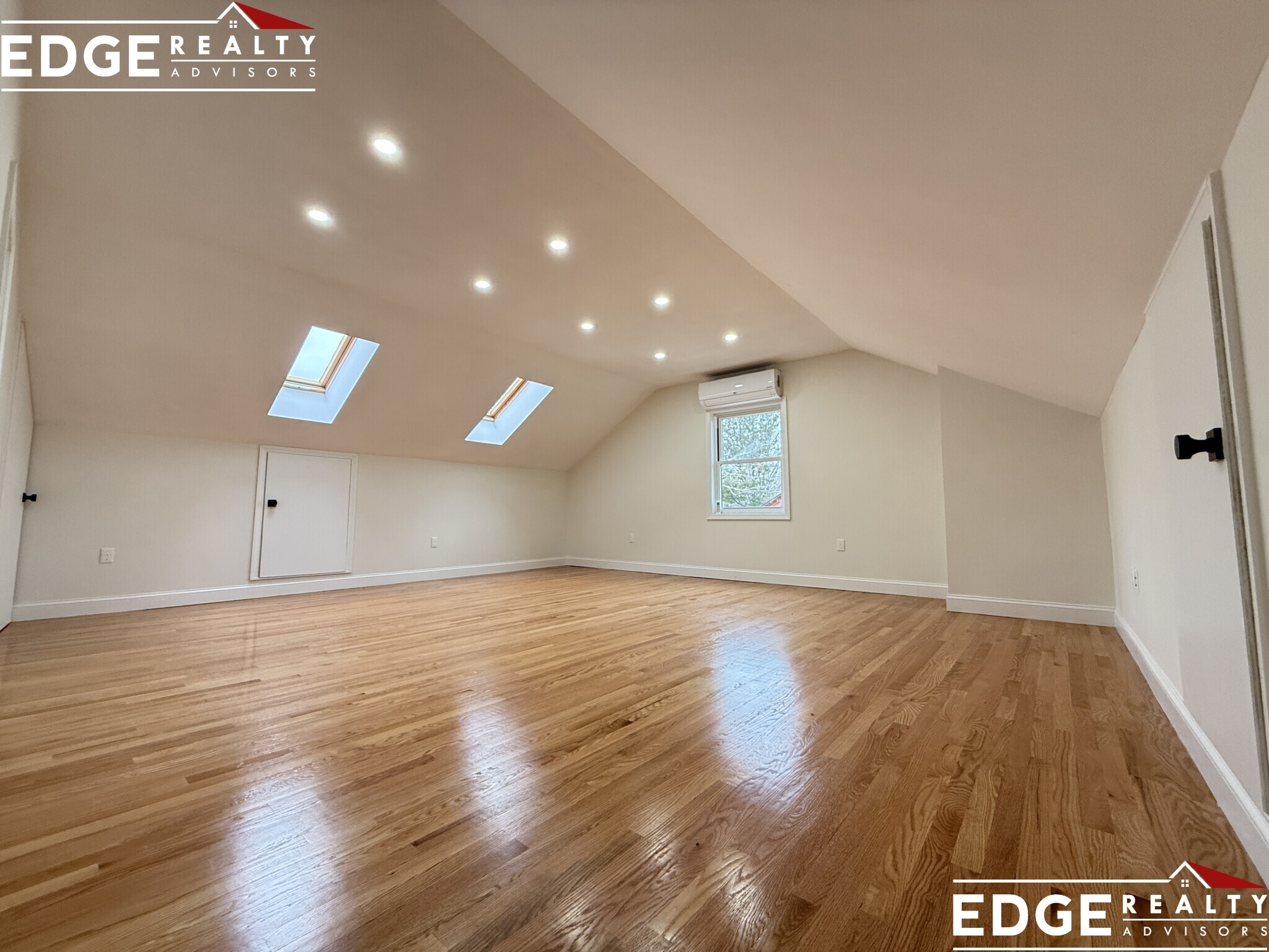 Building Photo - 29 Cottage St