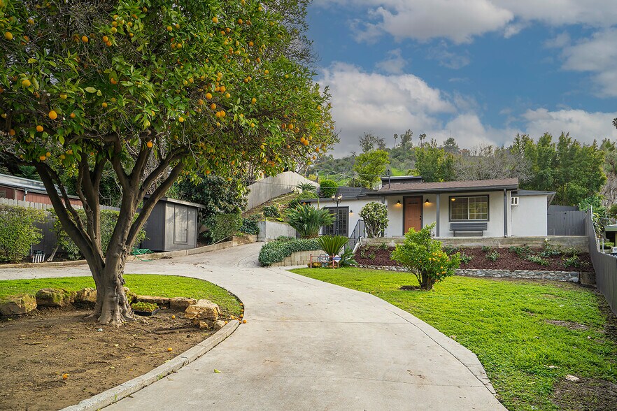 Building Photo - 1818 Wollam St