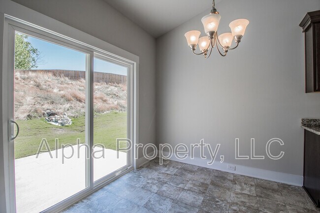 Building Photo - 316 Runion Lake Ct