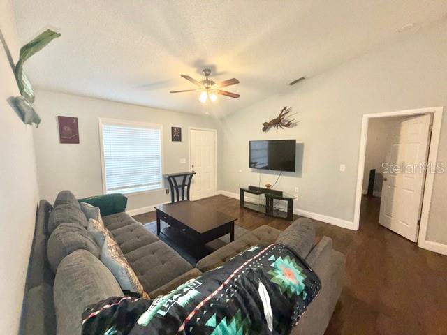 Building Photo - 660 Cloudcroft Dr