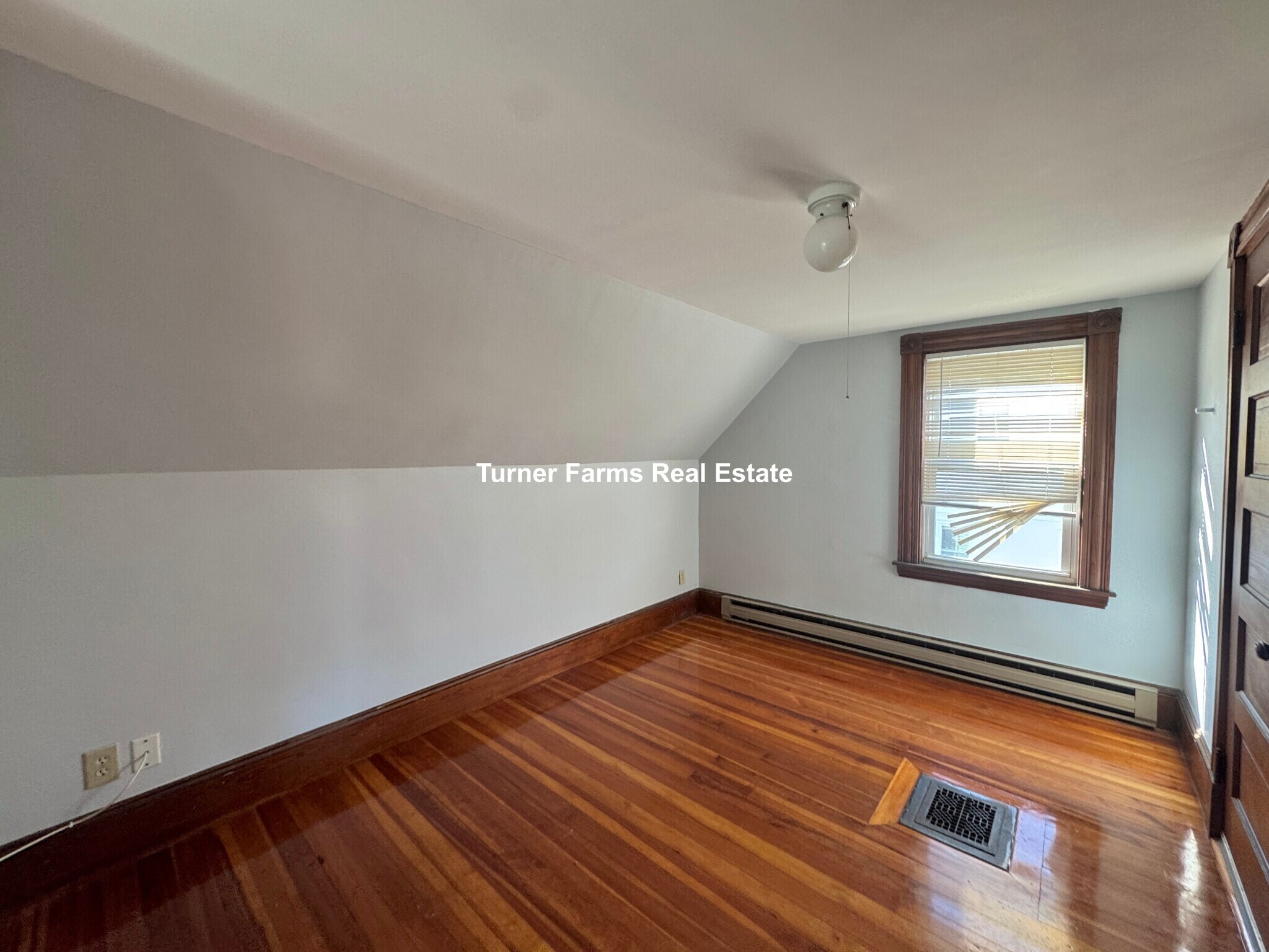 Building Photo - 48 Summer St