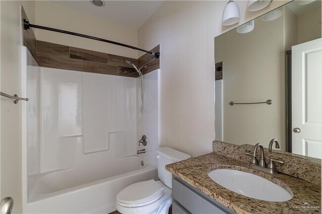 Building Photo - 14 Teague Ave