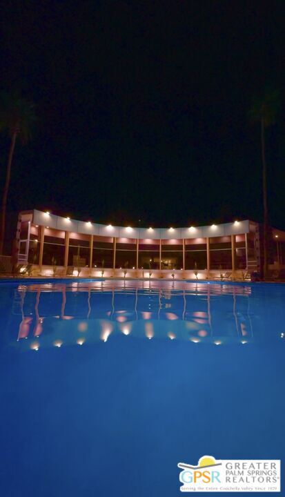 Building Photo - 1111 E Palm Canyon Dr