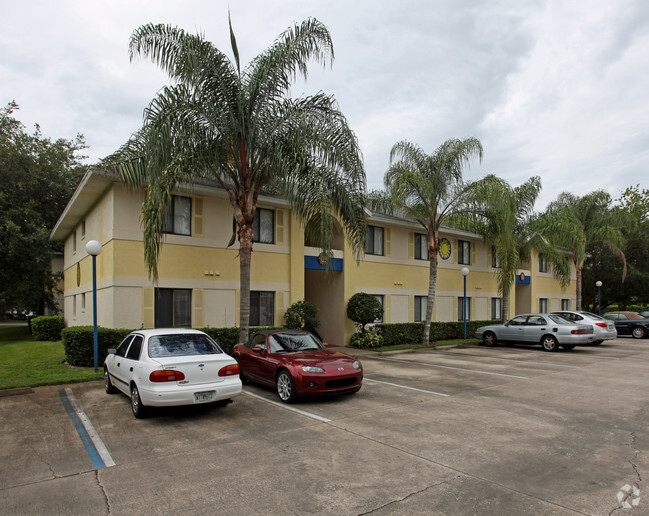 Primary Photo - Villas du Soleil