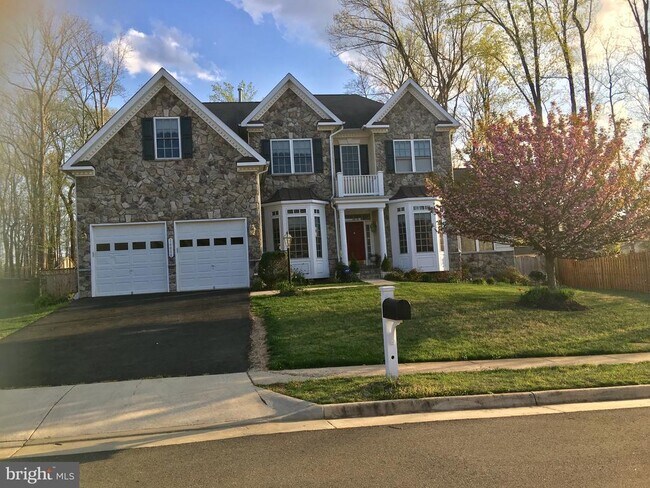 Building Photo - 14000 Baneberry Cir