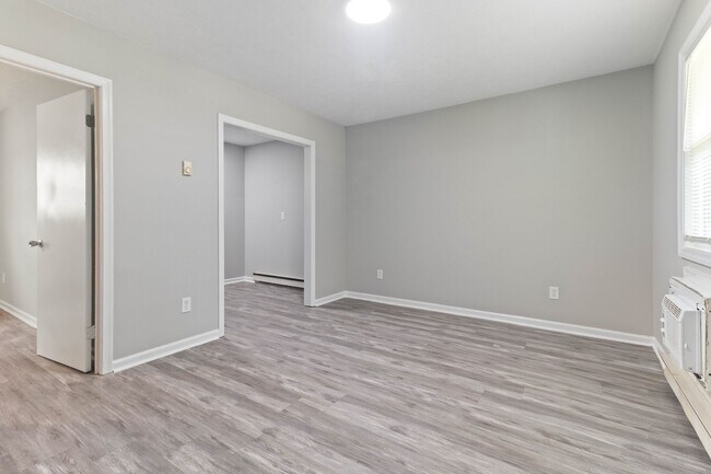 Building Photo - 6441 Starbrook Dr