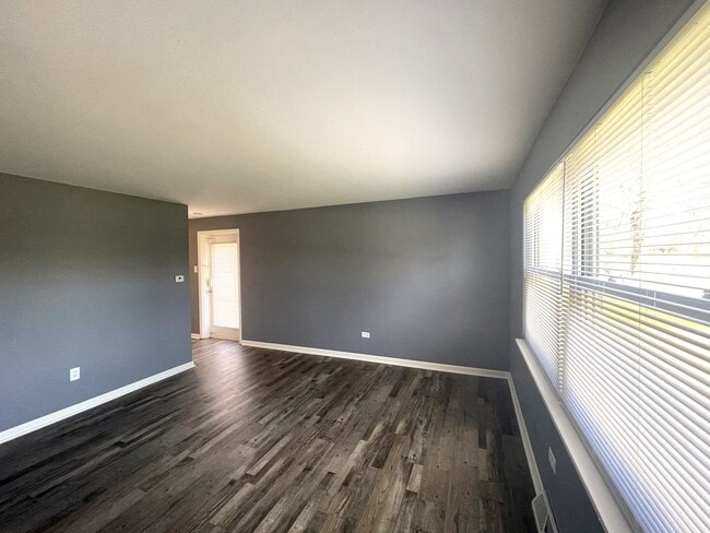 Building Photo - 3137 Maize Rd