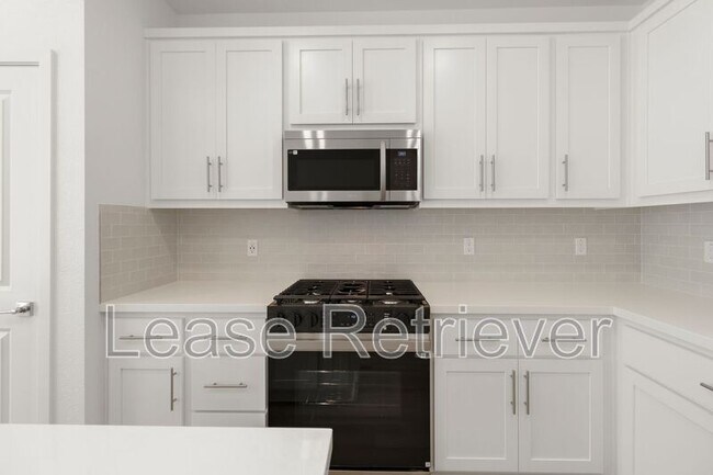 Building Photo - 4748 Concordia Ave