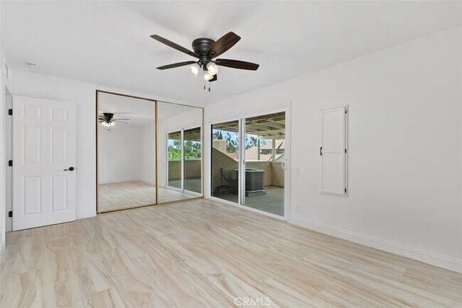 Building Photo - 26451 Vía Juanita