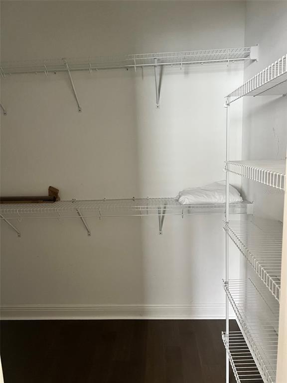 Building Photo - 115 N Arrawana Ave