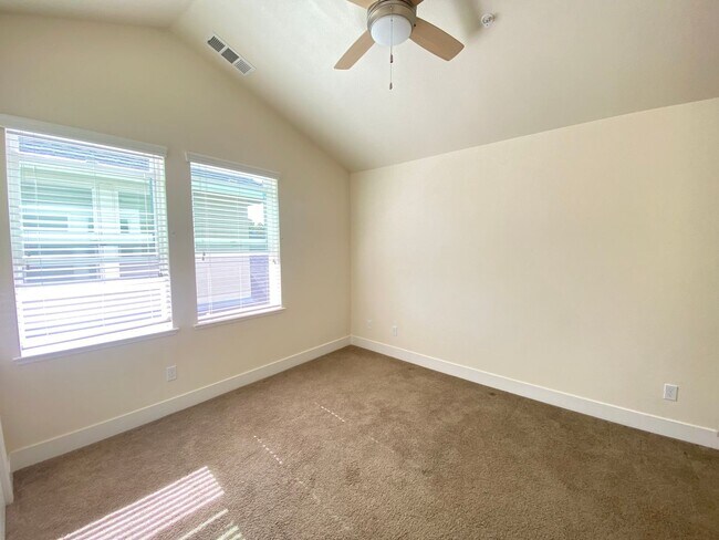 Building Photo - 103 Jacobs Ln