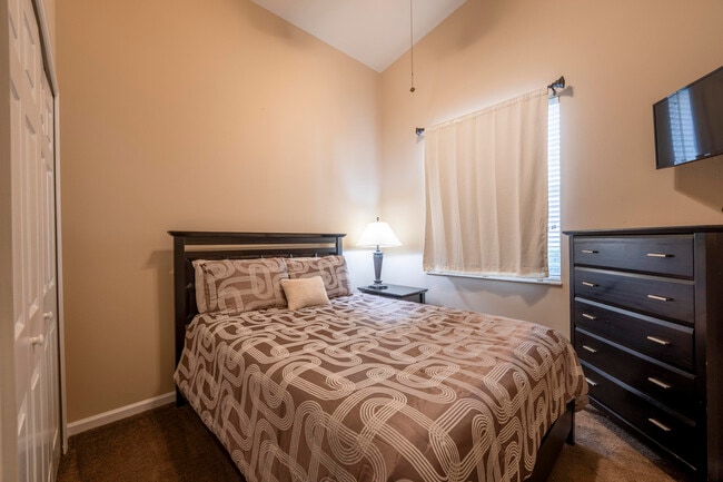 Building Photo - 8116 Carnoustie Pl