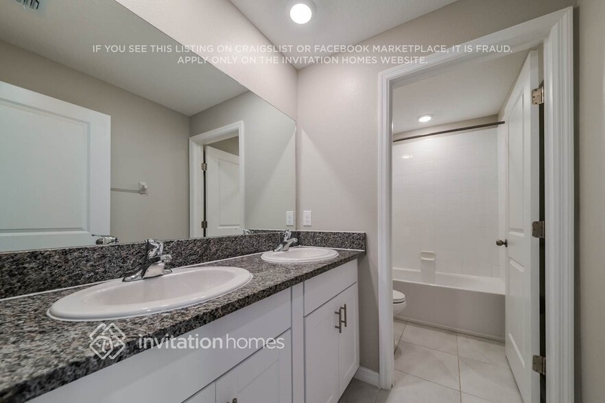 Building Photo - 2184 Jungle Dr