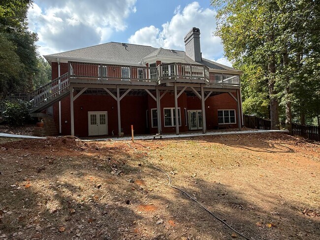Building Photo - This beautiful brick home is located in Villa Rica and includes 6 bedrooms and 4.5 bath!