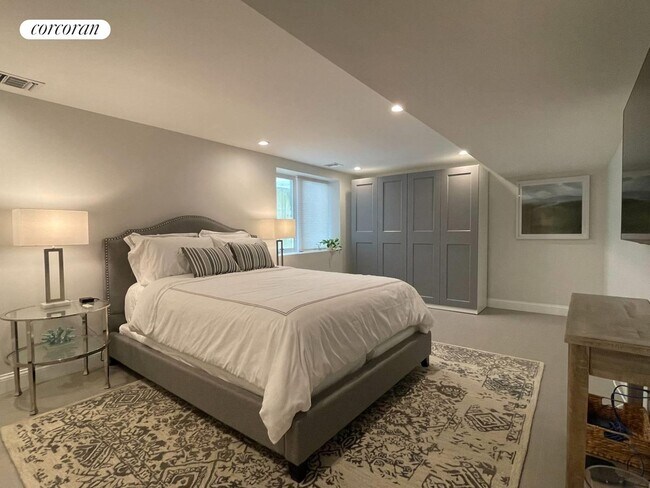 Building Photo - 36 Springwood Way