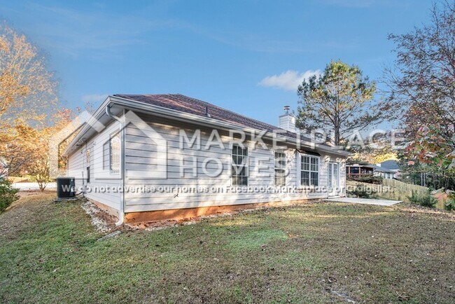 Building Photo - 10143 Deep Creek Dr