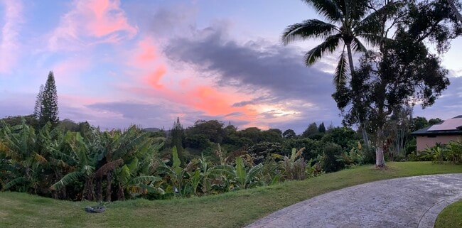 Building Photo - 630 E Kuiaha Rd