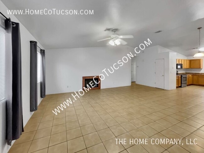 Building Photo - 428 E Geronimo Bluff Loop