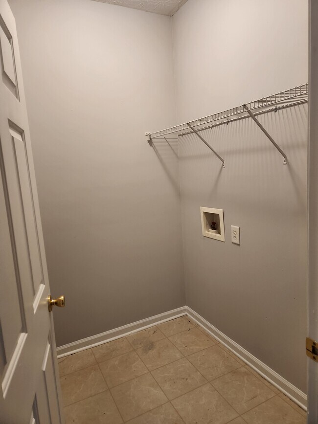 Building Photo - 1545 Eastern Sunrise Ln