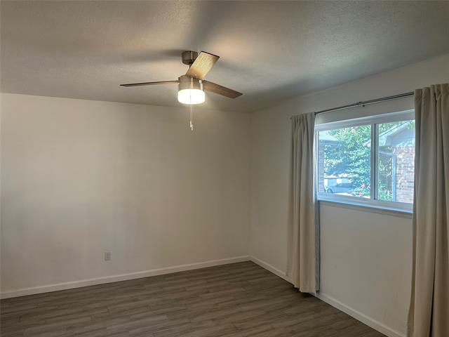 Building Photo - 8087 Meadow Rd