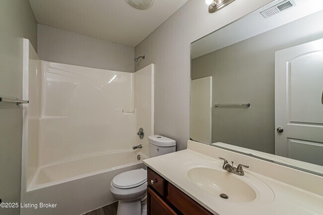 Building Photo - 9216 River Trail Dr