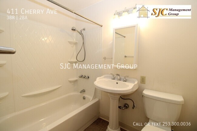 Building Photo - 411 Cherry Ave