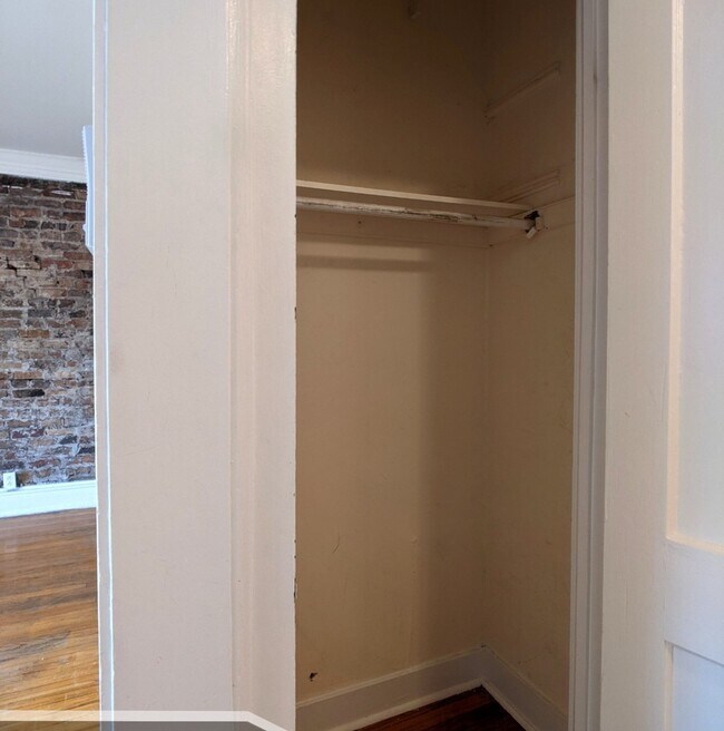 Building Photo - 2338 N Spaulding Ave