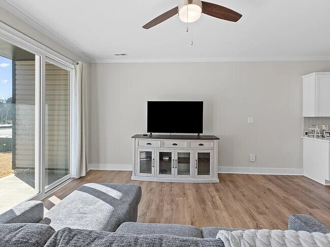 Building Photo - Lease OR Lease to Own