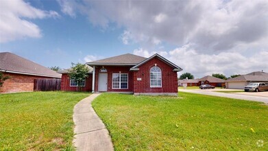 Building Photo - 2411 Trace Meadows