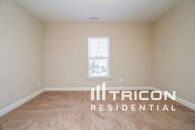 Building Photo - 2175 Cason Ln