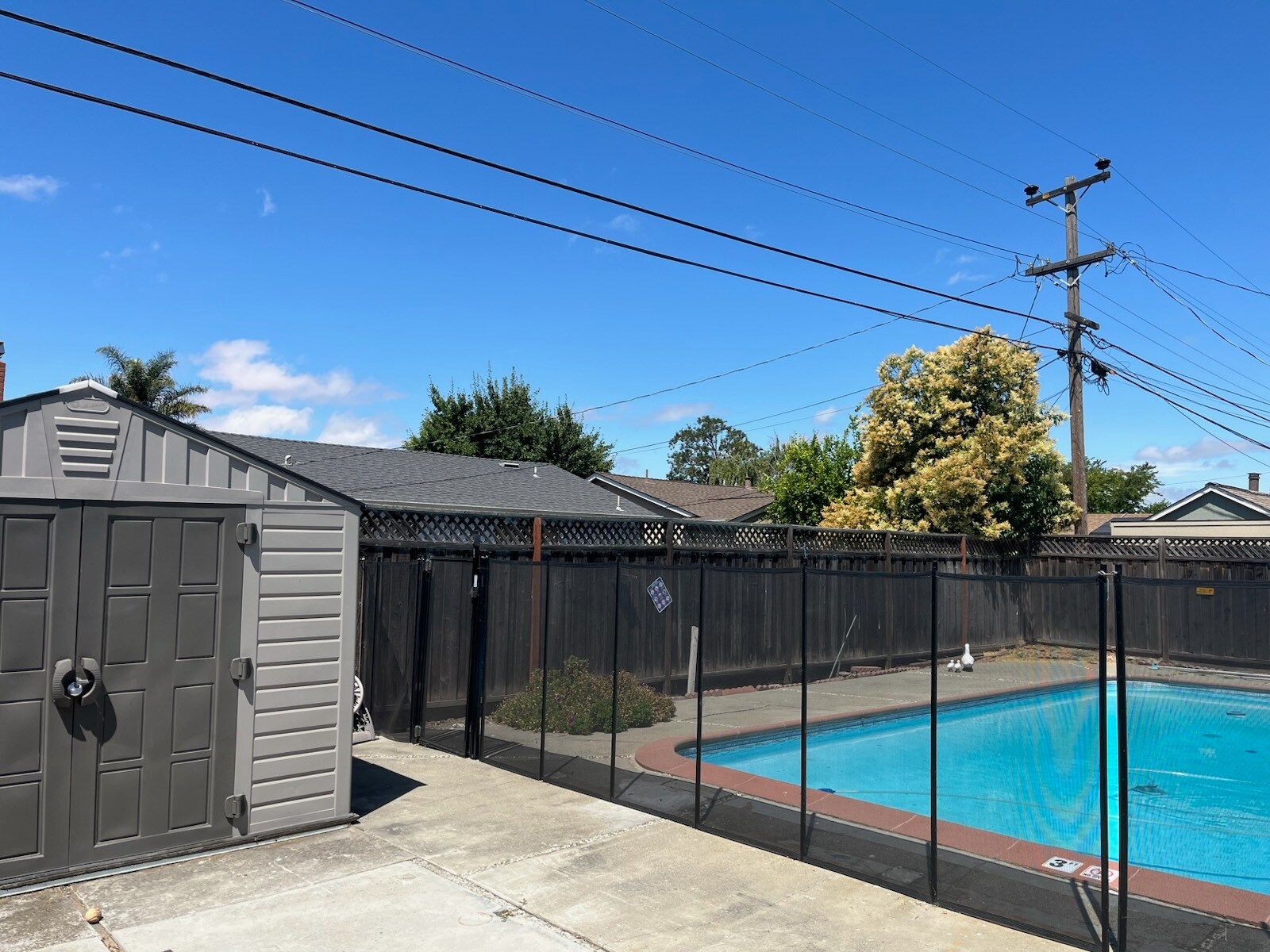 pool and storage - 5517 Fiesta Rd