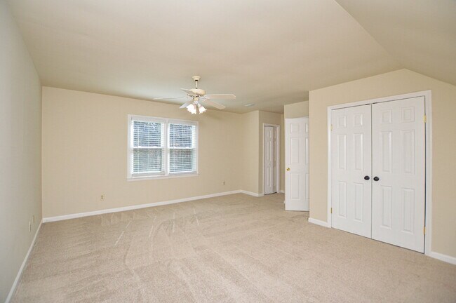 Building Photo - Primary Suite with Sauna | Finished Basement | Private Backyard Retreat | Tega Cay 3 Bedrooms | 3...