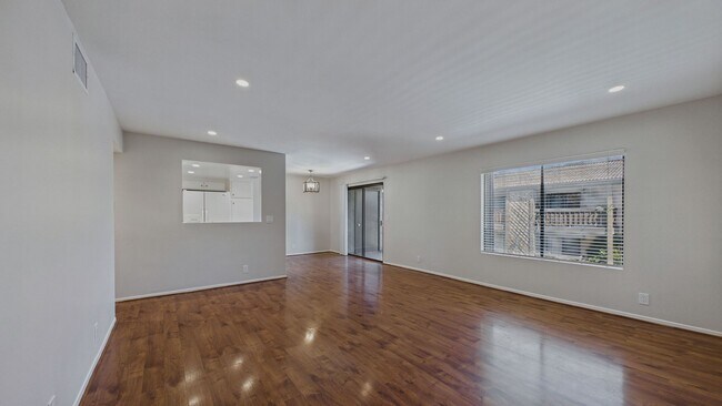 Building Photo - 1304 Mountain Ave