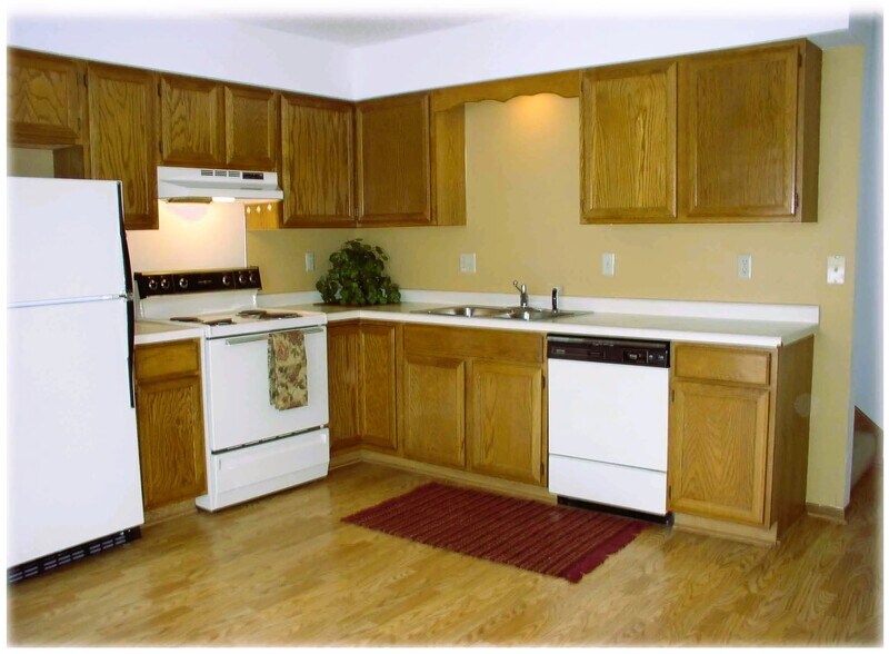 Building Photo - 1100 Mont Croix Dr