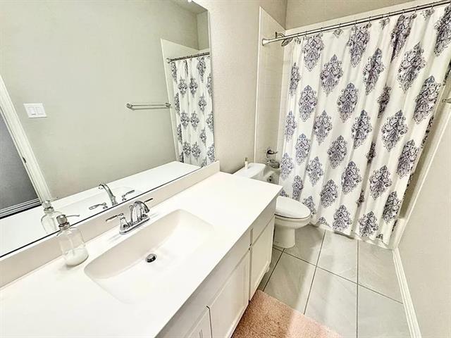 Building Photo - 809 Uplands Dr