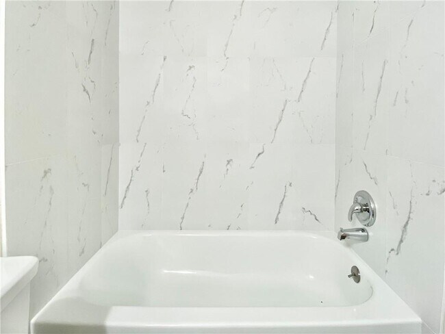 Building Photo - 2110 Blue Meadow Dr