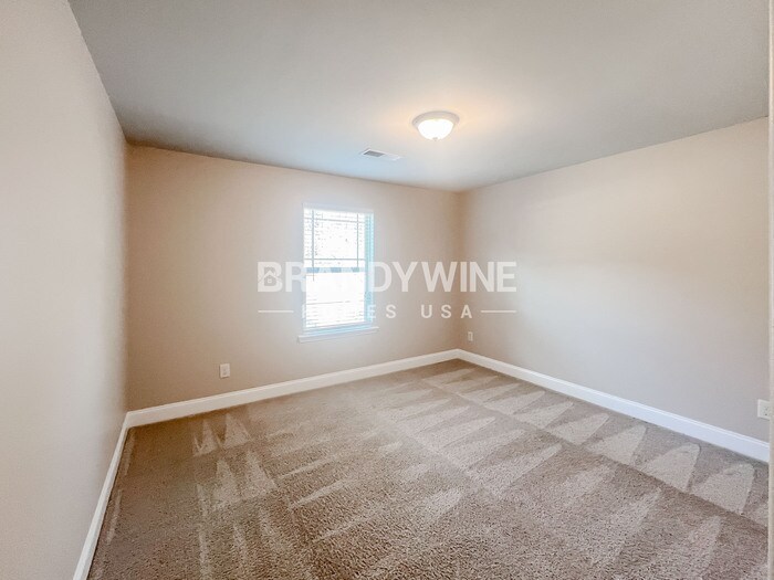 Building Photo - 240 Cecil Way