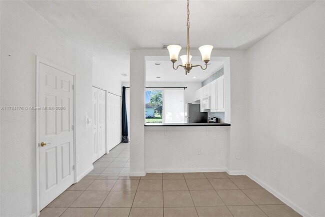 Building Photo - 757 NW 42nd Ave
