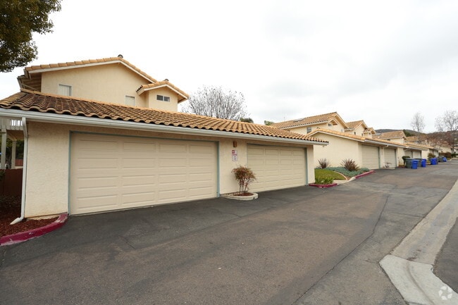 Building Photo - Vista Palomar