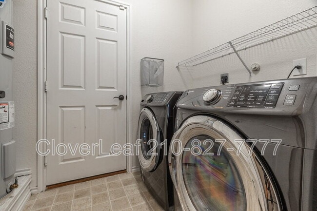 Building Photo - 2208 Sunderidge